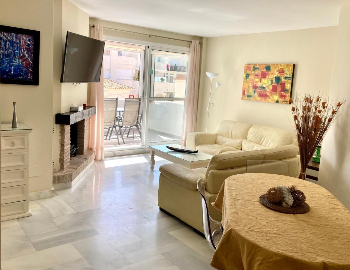 Apartamento En Puerto Marina 베날마데나코스타 외부 사진
